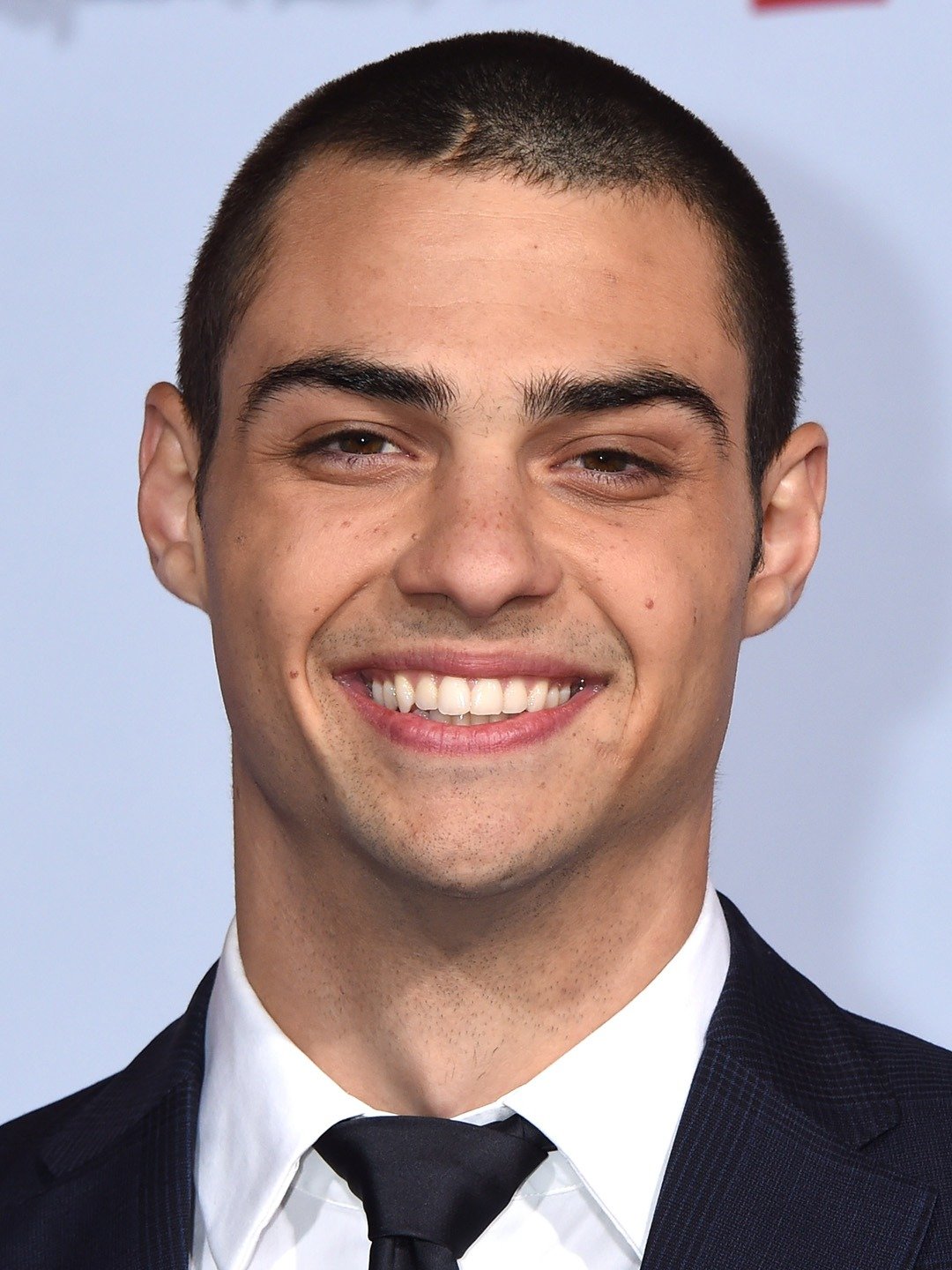 Ноа Сентінео